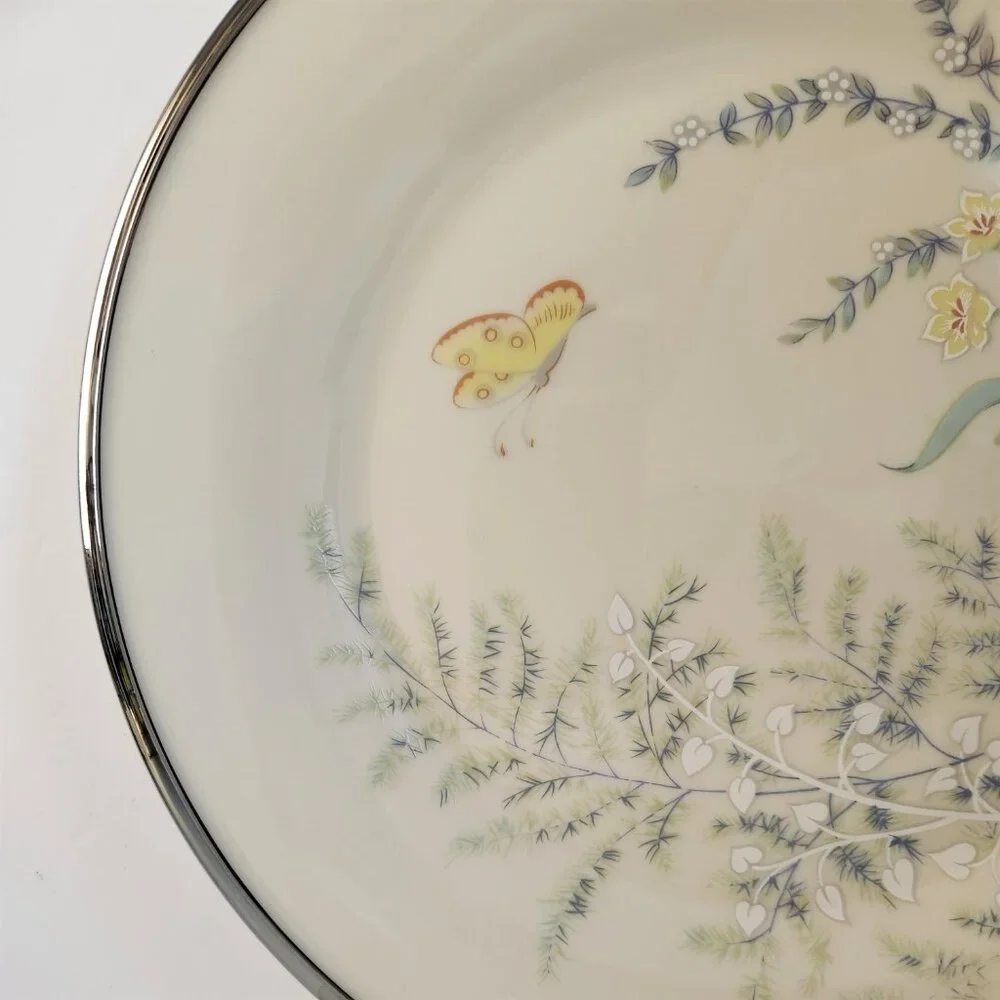 Set of 2 Lenox Cinderella Newer Platinum Trim Dinner Plates Excellent Condition - Picture 4 of 6